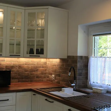 Lupus - Z Prywatna Sauna アパート *