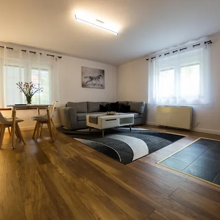 Lupus - Z Prywatna Sauna *