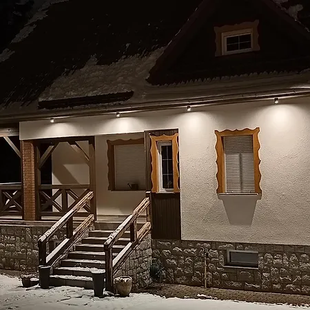 Apartman Lupus - Z Prywatna Sauna *