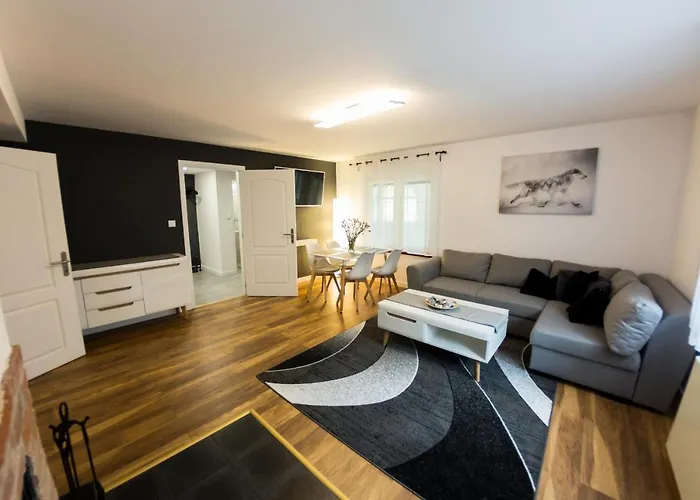 Lupus - Z Prywatna Sauna Apartment *